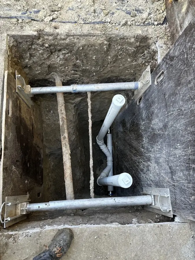 Experienced plumber completing Gas Line Repair work in High Springs